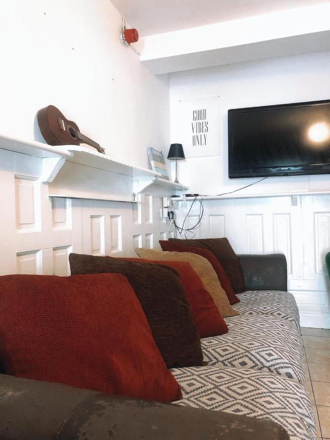 Lahinch -Beach -Surf- Hostel Exterior photo